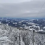 Ferienhaus Family House *