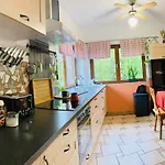 Family House 모지례