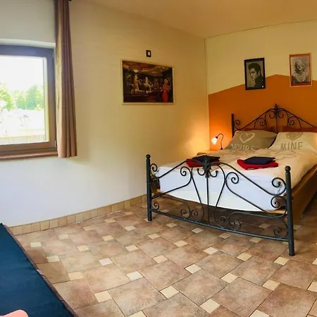 Hébergement de vacances Family House