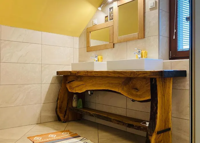 Family House Дом отдыха